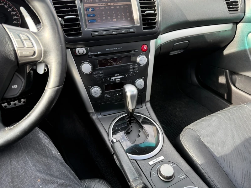Subaru Legacy 3.0R 245ph* AWD* SI-DRIVE* FACE* SWISS* TOP* * * *, снимка 12 - Автомобили и джипове - 53250530