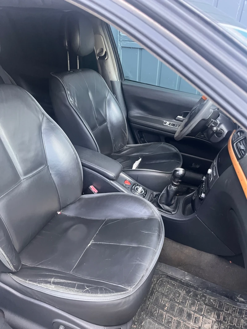 Renault Laguna, снимка 6 - Автомобили и джипове - 53510474