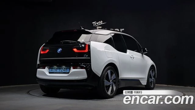 BMW i3, снимка 2 - Автомобили и джипове - 56281901