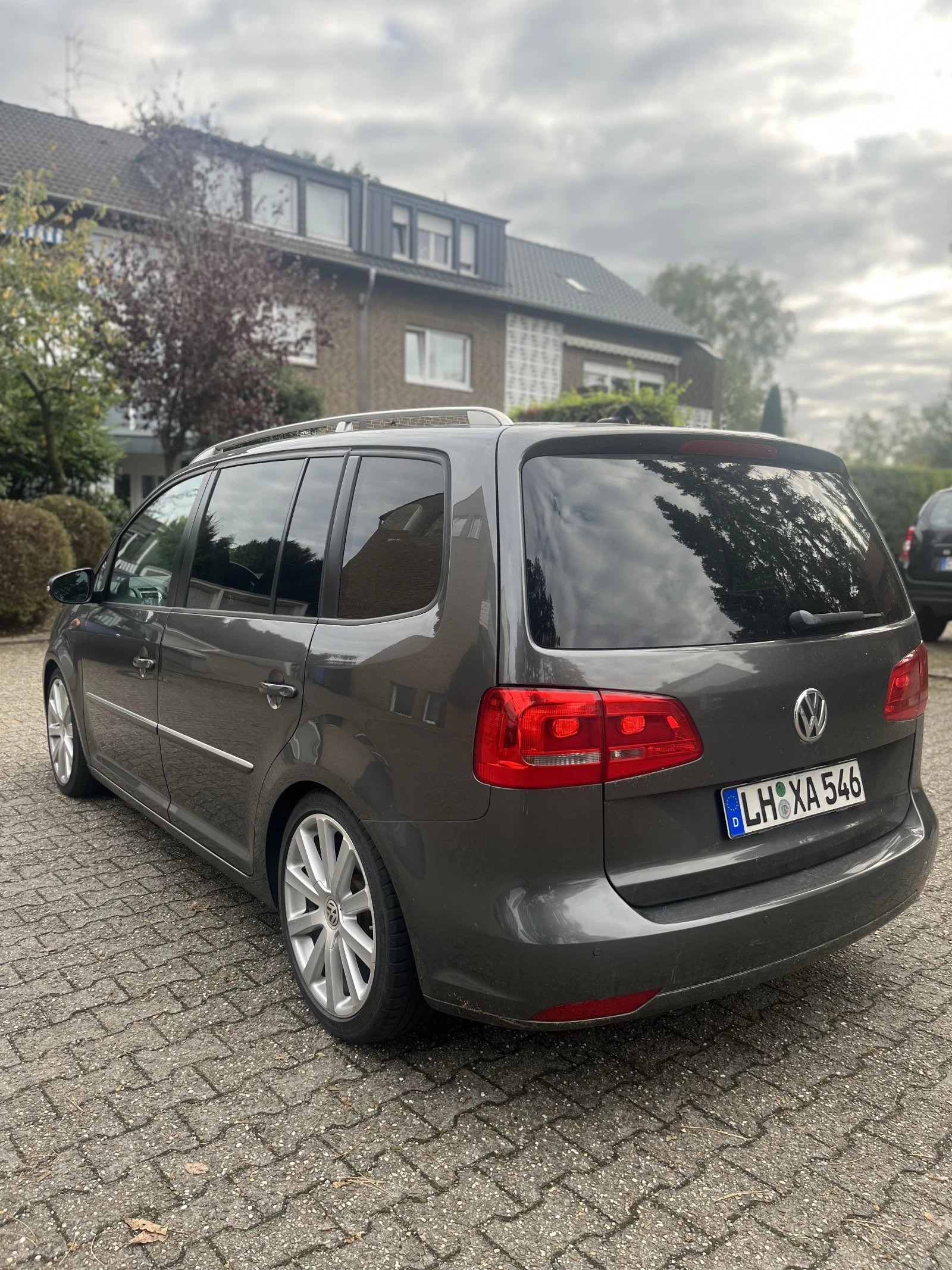 VW Touran 2.0TDI - изображение 5