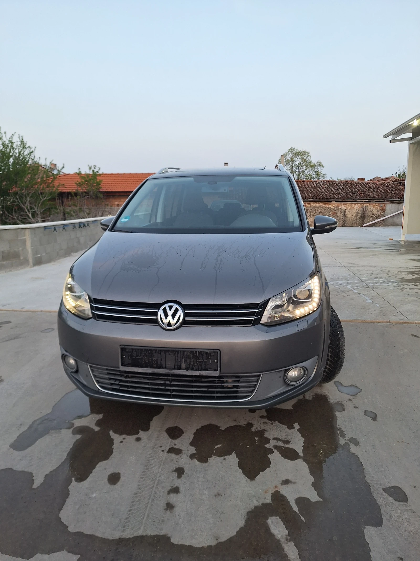 VW Touran 2.0TDI - изображение 5