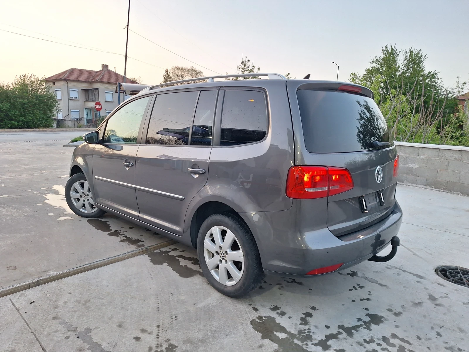 VW Touran 2.0TDI - изображение 3