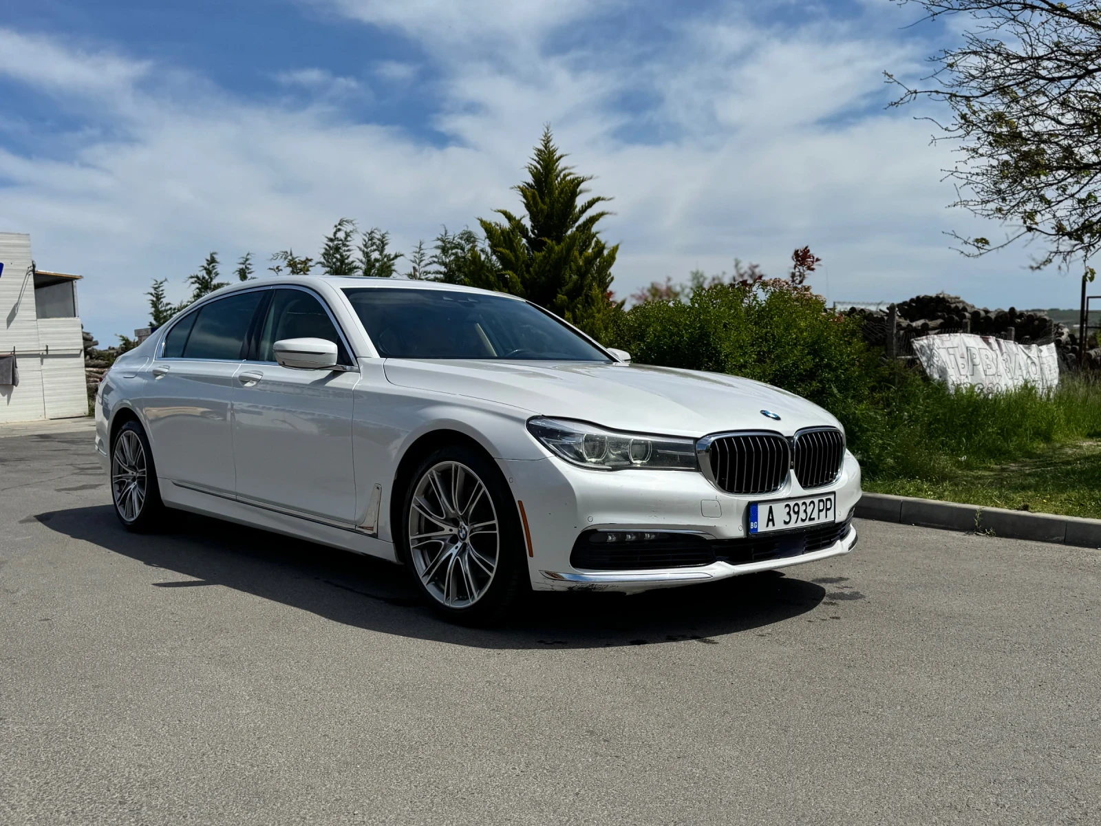 BMW 740 Дистроник вакум хедъп паноранма камери 360 - изображение 2