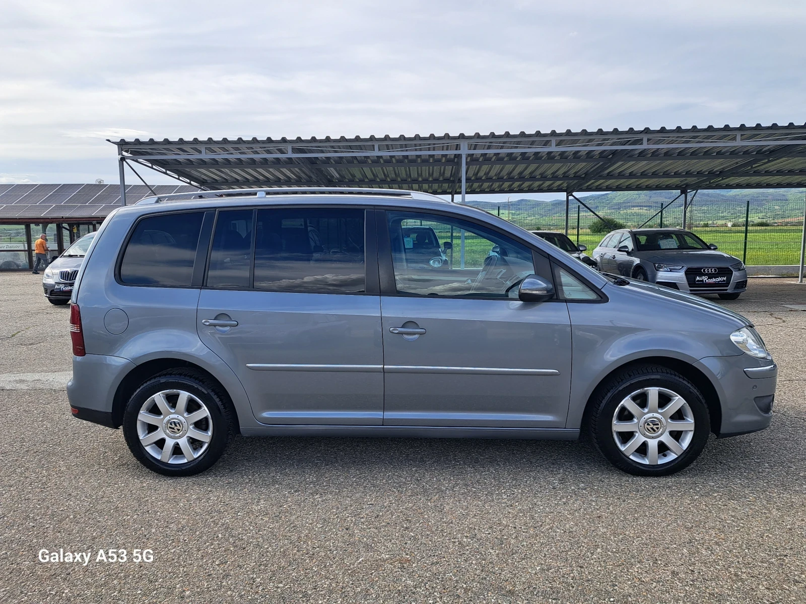 VW Touran 1, 4 tsi 7 места - изображение 3