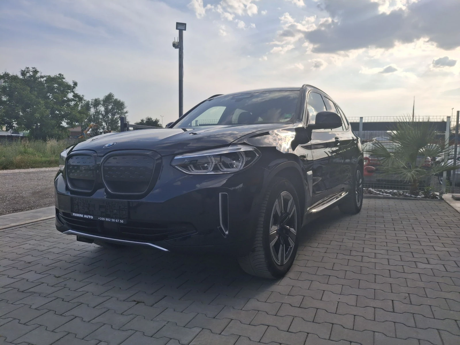 BMW iX3 M-Sport* 80kw* Shadowline* headUP* pano 360 - изображение 2