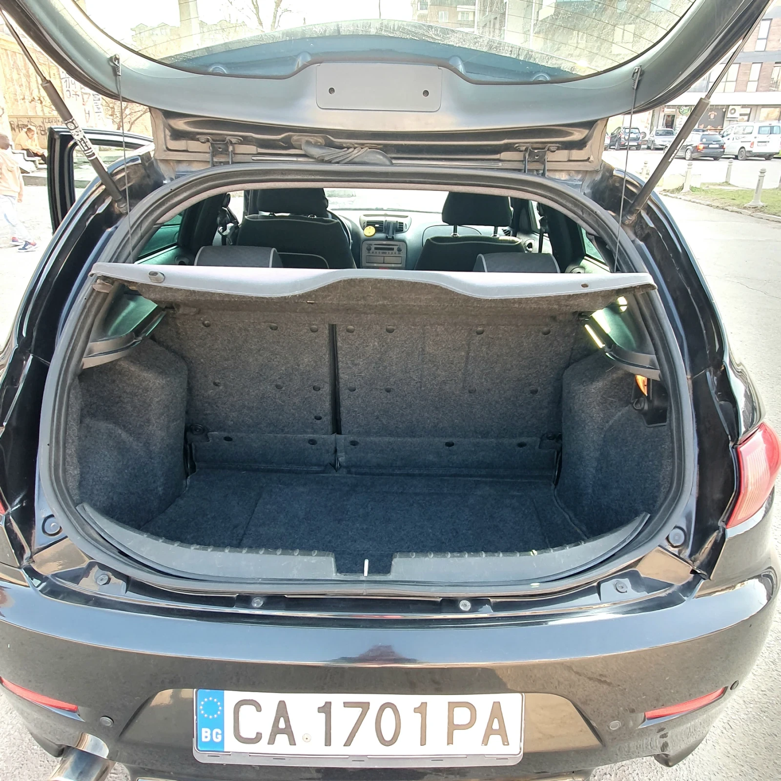 Alfa Romeo 147, снимка 6 - Автомобили и джипове - 53755025