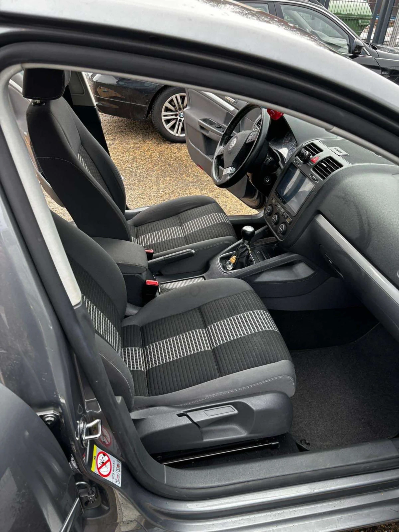 VW Golf, снимка 6 - Автомобили и джипове - 53852581