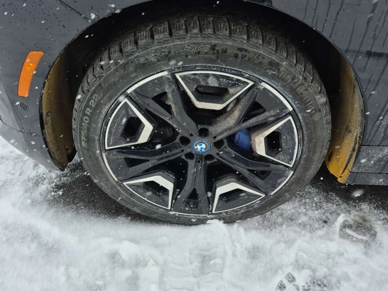 BMW iX  XDRIVE40| 360| ОБДУХВАНЕ| HUD| 2 КЛЮЧА| CARFAX , снимка 7 - Автомобили и джипове - 53950830