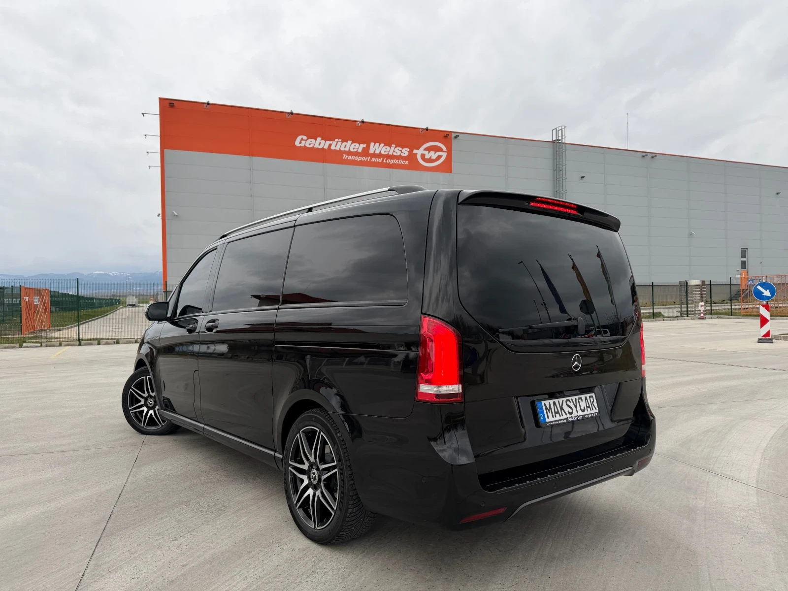 Mercedes-Benz V 300 AMG 4 Matik BUSINESS CLASS , снимка 5 - Автомобили и джипове - 54020685