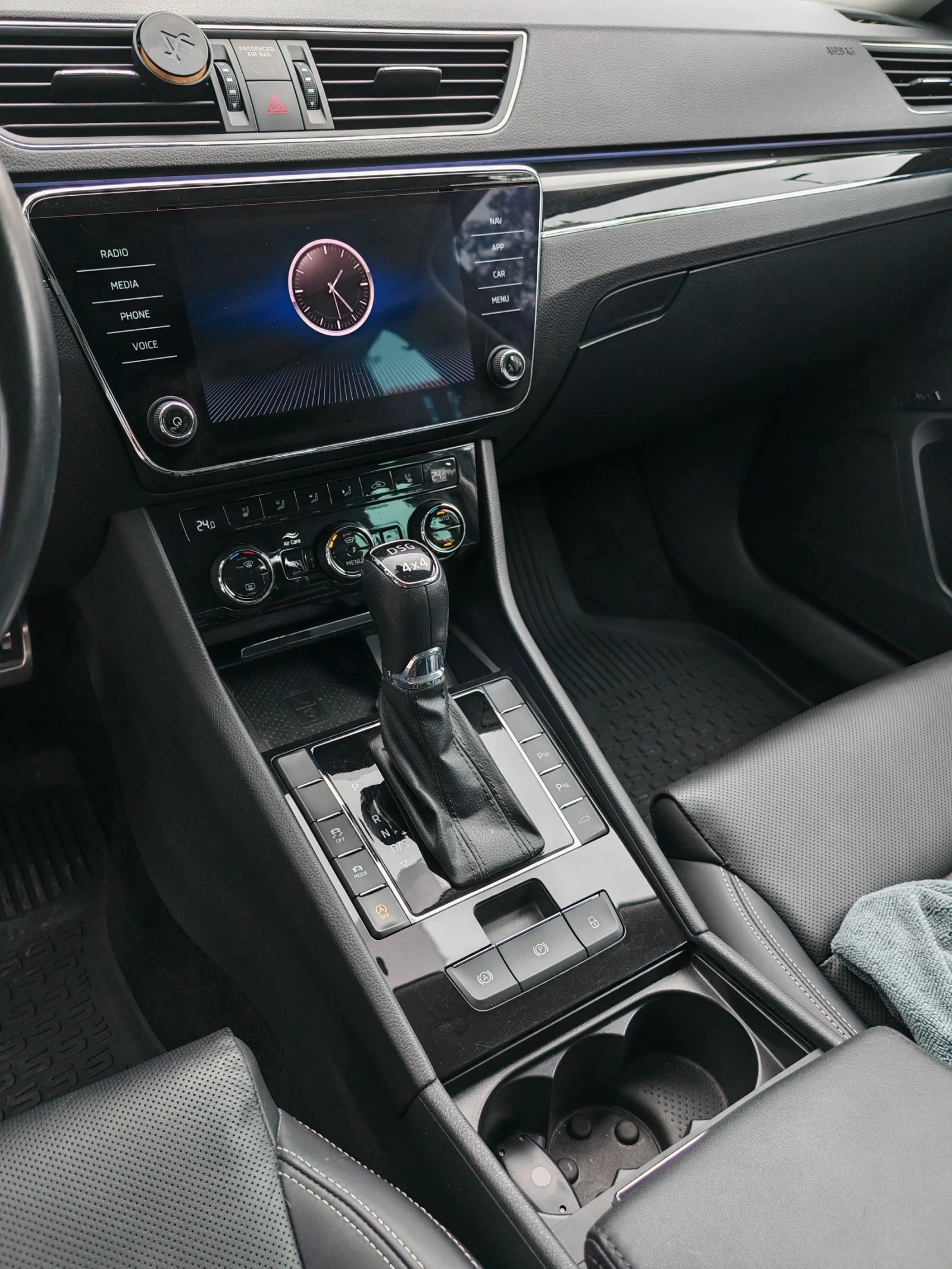 Skoda Superb L&K/face/DCC/обдухване/MatrixLED, снимка 9 - Автомобили и джипове - 54388290