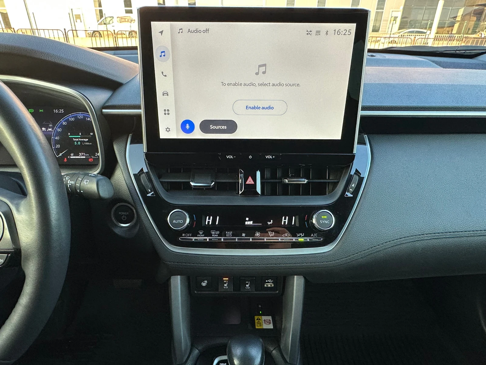 Toyota Corolla Cross Executive Plus, снимка 15 - Автомобили и джипове - 54303719