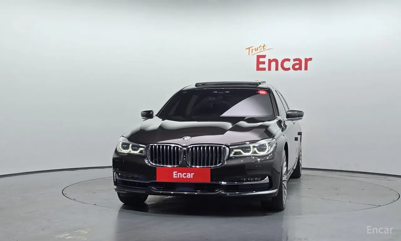 BMW 750 LI XDRIVE, снимка 3 - Автомобили и джипове - 54735522
