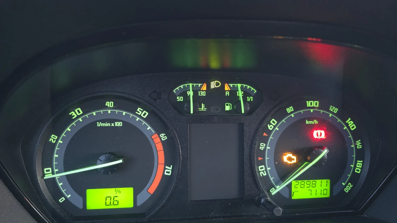 Skoda Fabia Mk1, снимка 4 - Автомобили и джипове - 55849939