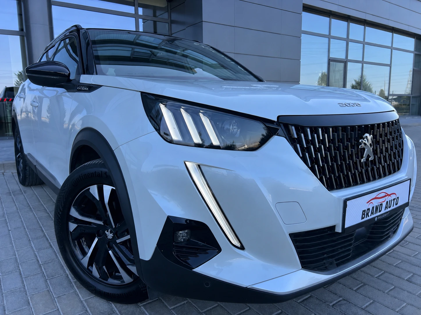 Peugeot 2008 * GT Line * 131 k.c * AUTOMATIC * , снимка 3 - Автомобили и джипове - 55926419