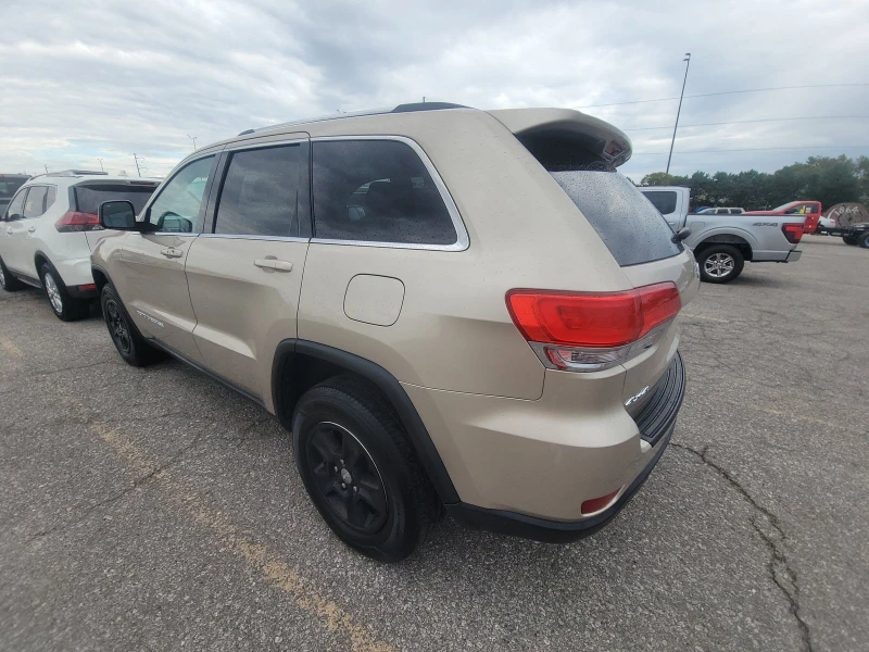 Jeep Grand cherokee LAREDO* 8ZF* ПОДГРЕВ* КАМЕРА* ЕЛ* СЕДАЛКИ* КЕЙЛЕС*, снимка 4 - Автомобили и джипове - 48128421