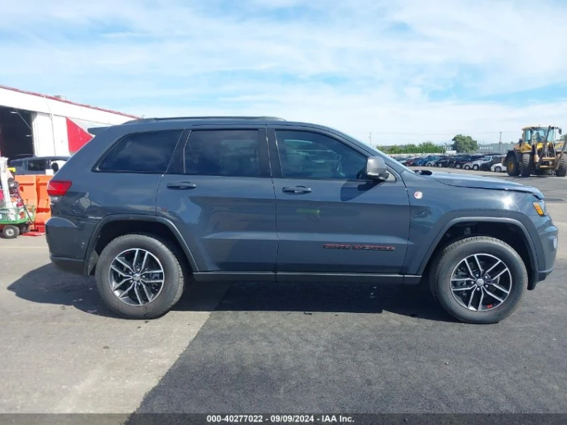 Jeep Grand cherokee TRAILHAWK 4X4 Прогнозна цена 33000лв до София, снимка 4 - Автомобили и джипове - 48673640