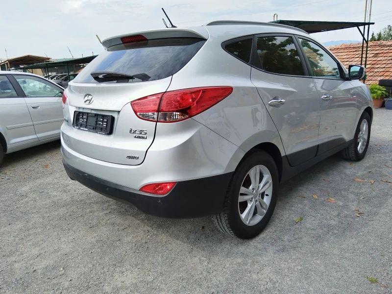 Hyundai IX35 2000D 4х4  напълно обслужен перфектен , снимка 7 - Автомобили и джипове - 50565602