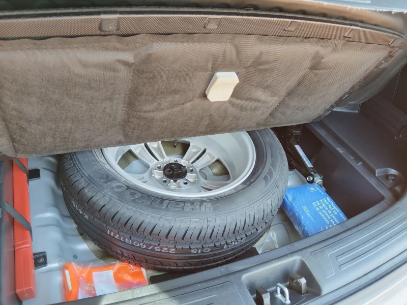 Hyundai IX35 2000D 4х4  напълно обслужен перфектен , снимка 17 - Автомобили и джипове - 50565602