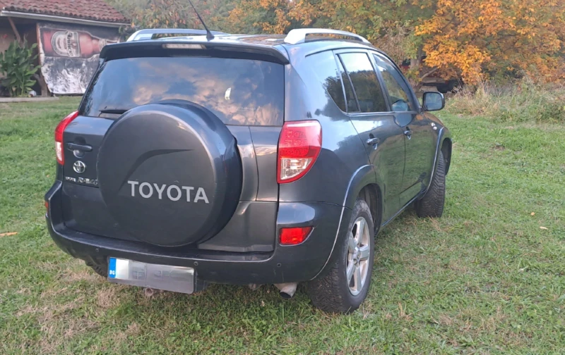 Toyota Rav4, снимка 6 - Автомобили и джипове - 52124352
