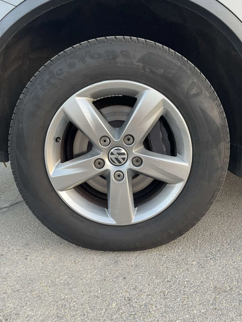 VW Touareg, снимка 7 - Автомобили и джипове - 52294356