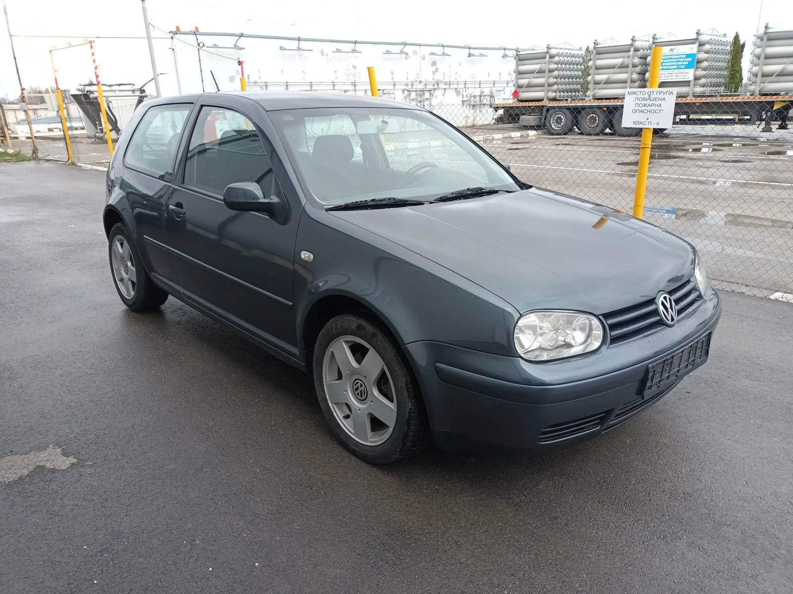 VW Golf 1.9-TDI 131кс.КЛИМАТРОНИК - изображение 2