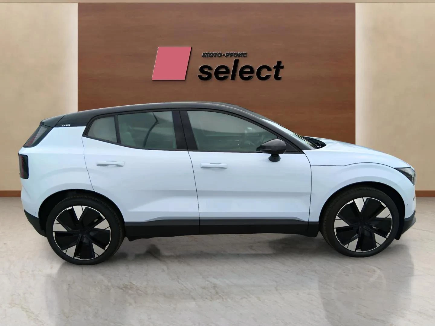 Volvo EX30 Twin Engine - изображение 4