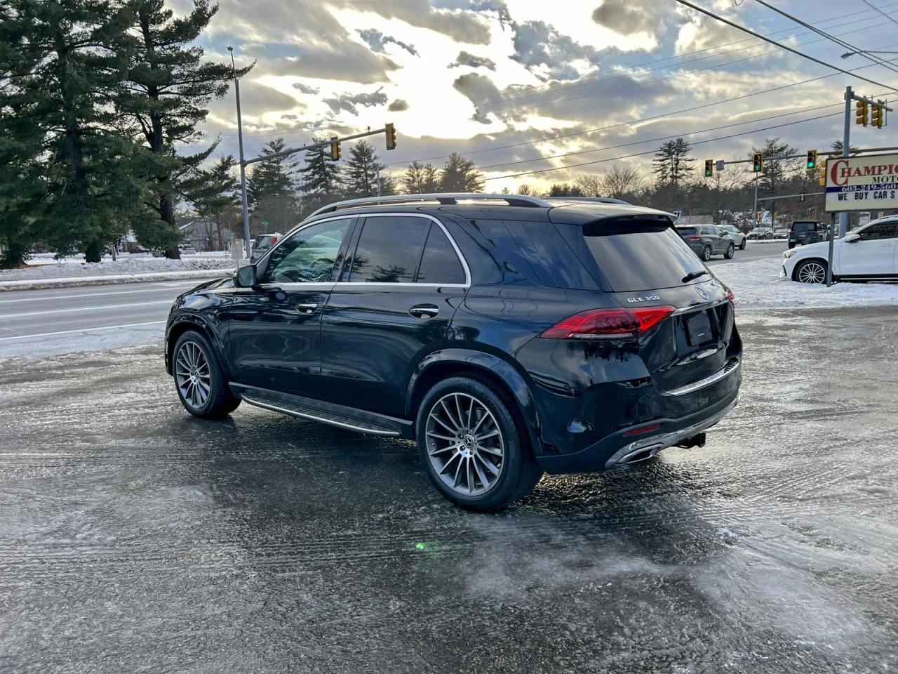 Mercedes-Benz GLE 350  - изображение 3
