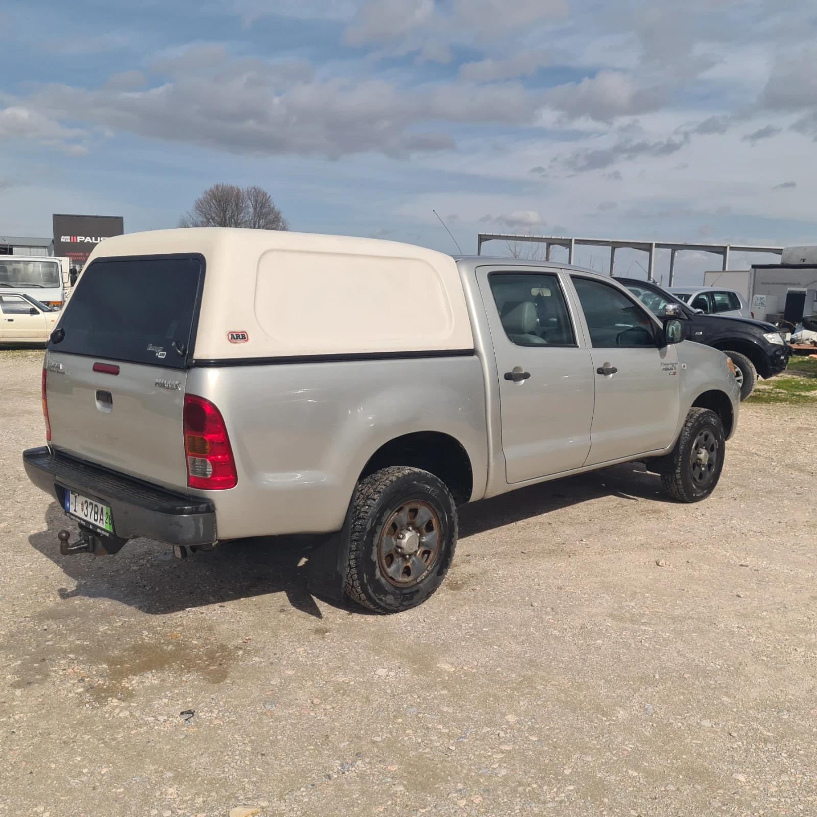 Toyota Hilux 2.5 D4D - изображение 4