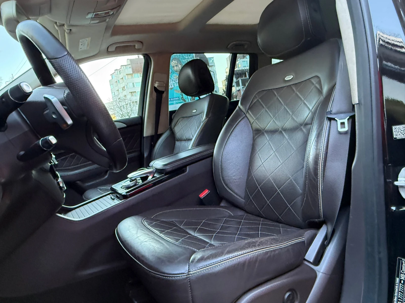 Mercedes-Benz GLS 400 DESIGNO, снимка 10 - Автомобили и джипове - 53833644