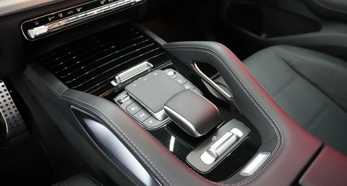 Mercedes-Benz GLE Coupe 300d 4Matic AMG line, снимка 6 - Автомобили и джипове - 53856840