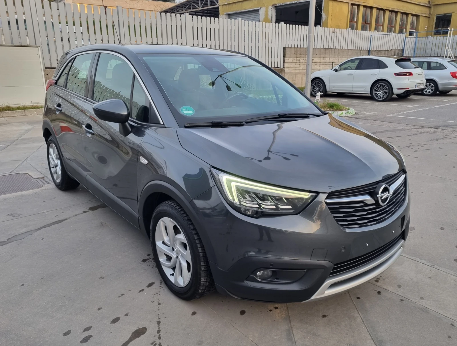 Opel Crossland X 1.2 TURBO/COSMO/INOVATION , снимка 6 - Автомобили и джипове - 54184540