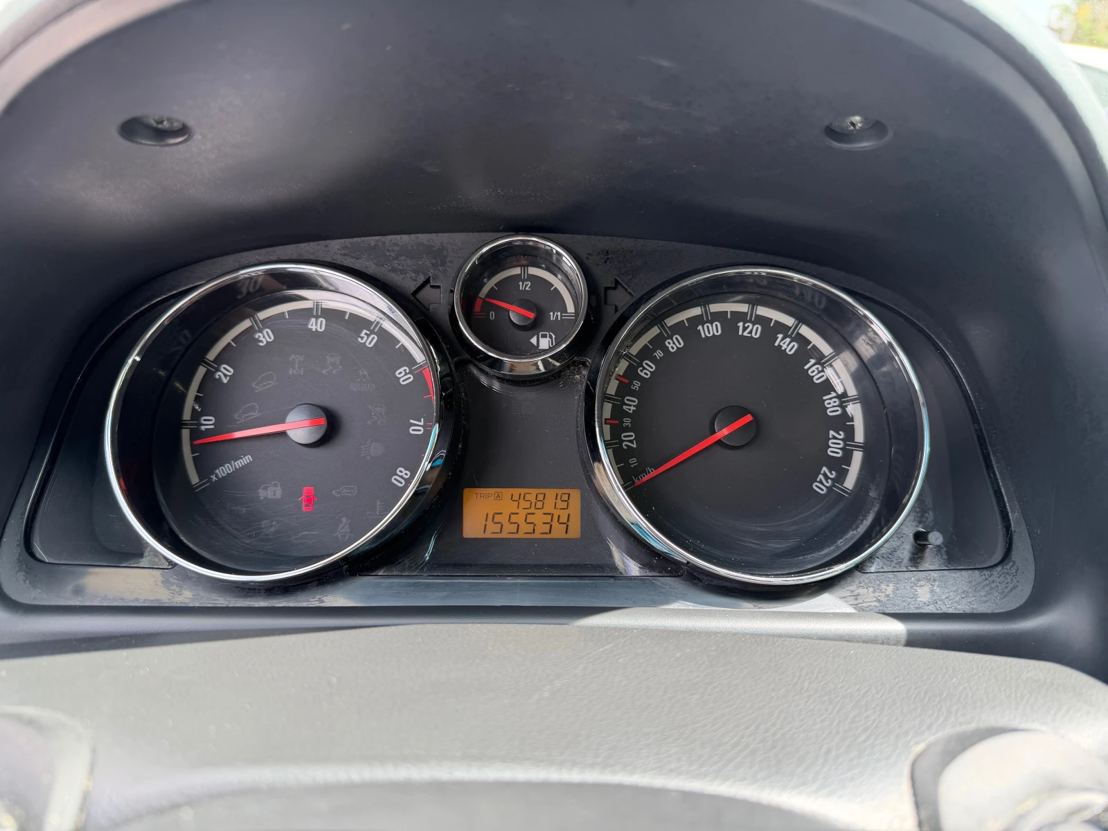 Opel Antara 2.4i БЕНЗИН 4x4, снимка 11 - Автомобили и джипове - 54513835