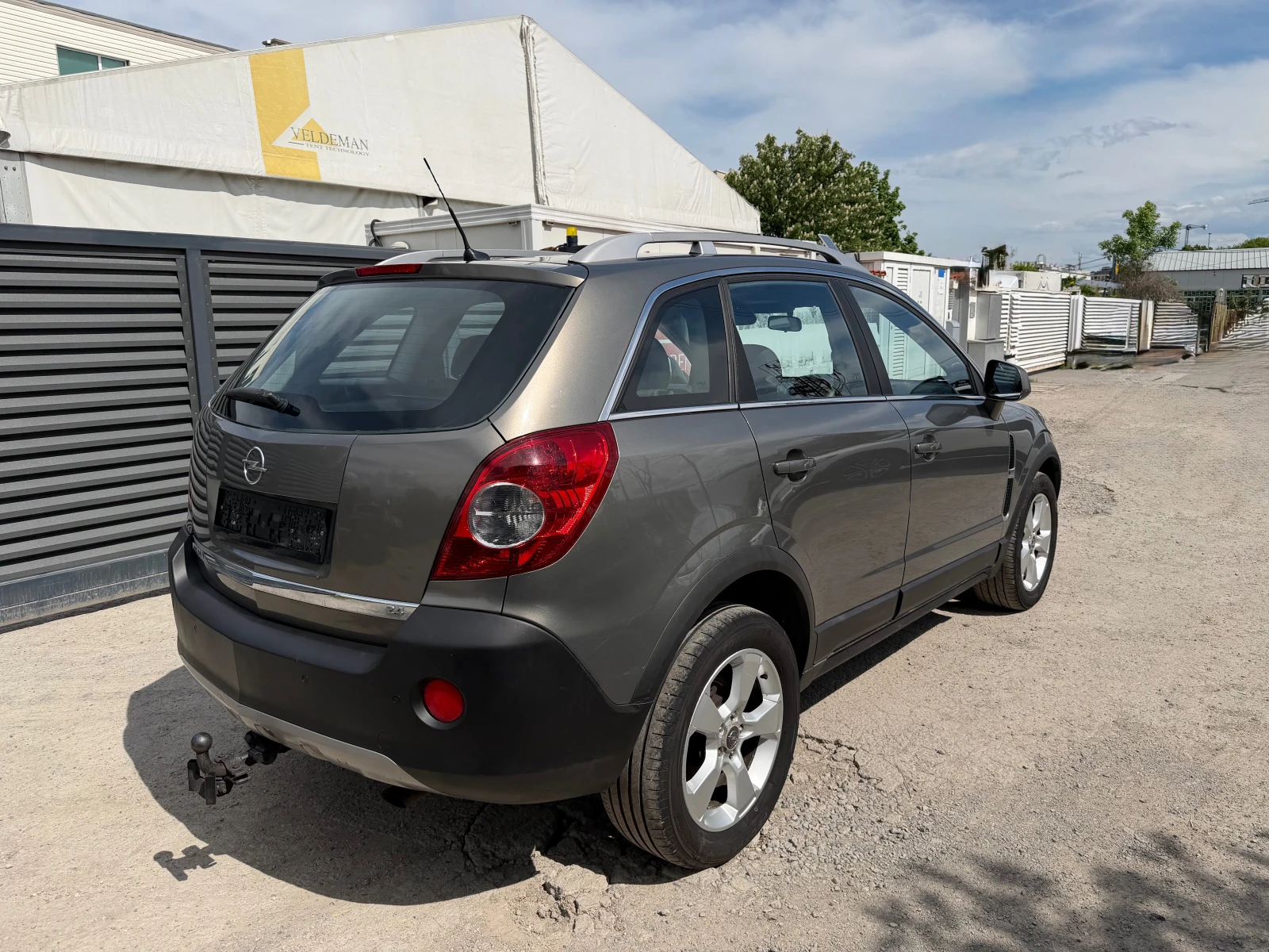 Opel Antara 2.4i БЕНЗИН 4x4, снимка 6 - Автомобили и джипове - 54513835