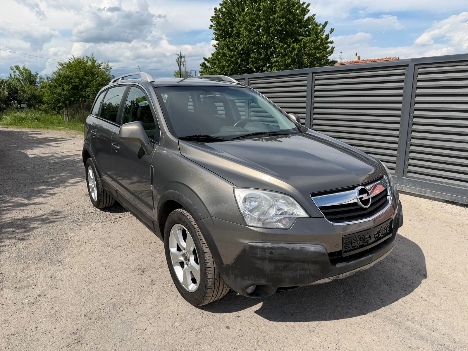 Opel Antara 2.4i БЕНЗИН 4x4, снимка 3 - Автомобили и джипове - 54513835