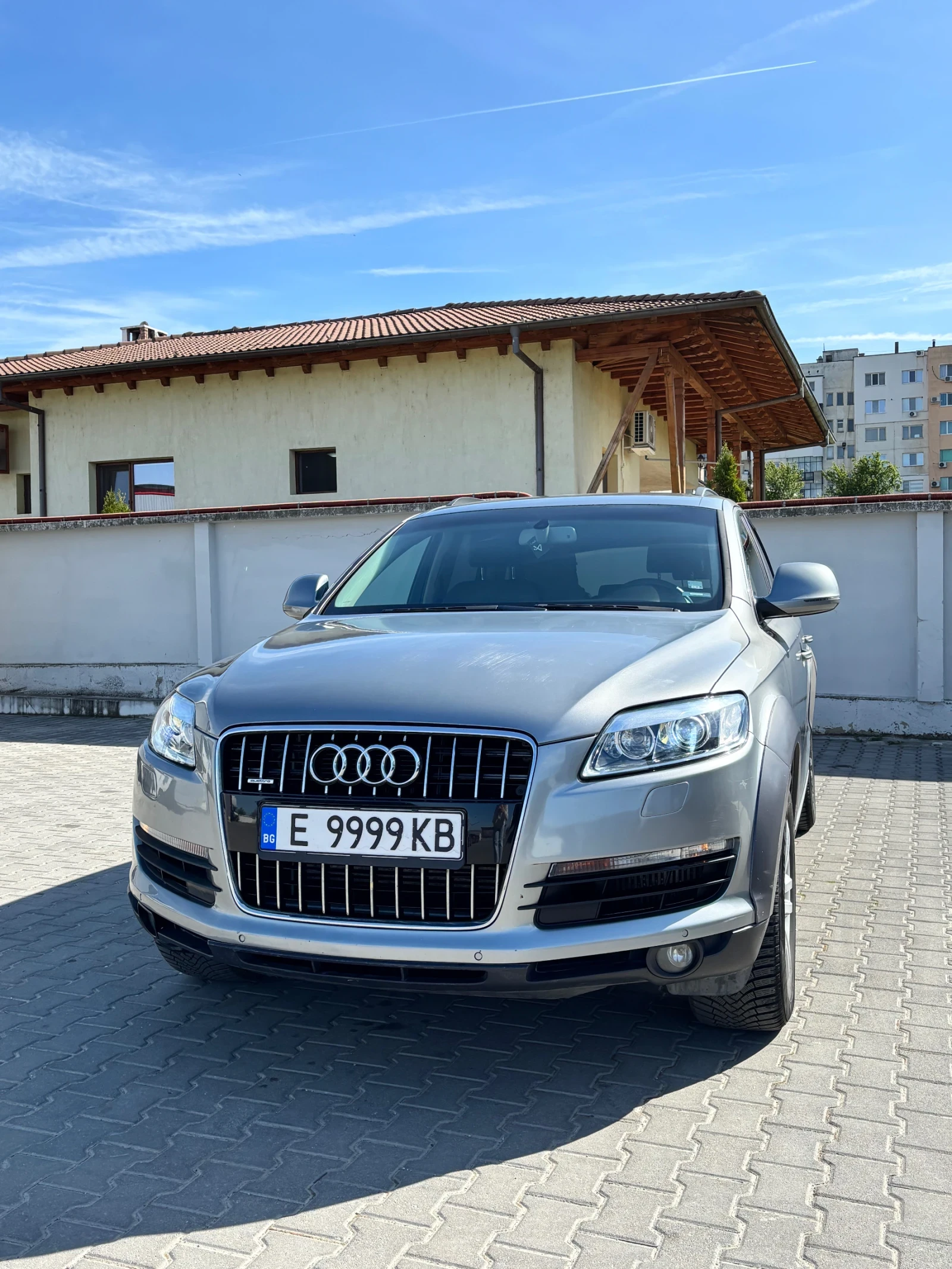 Audi Q7, снимка 2 - Автомобили и джипове - 54555138