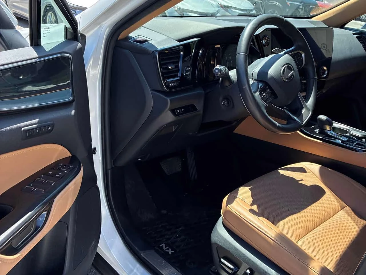 Lexus NX 350h | ОБДУХВАНЕ | ПАНОРАМА | CARFAX | , снимка 5 - Автомобили и джипове - 54656268