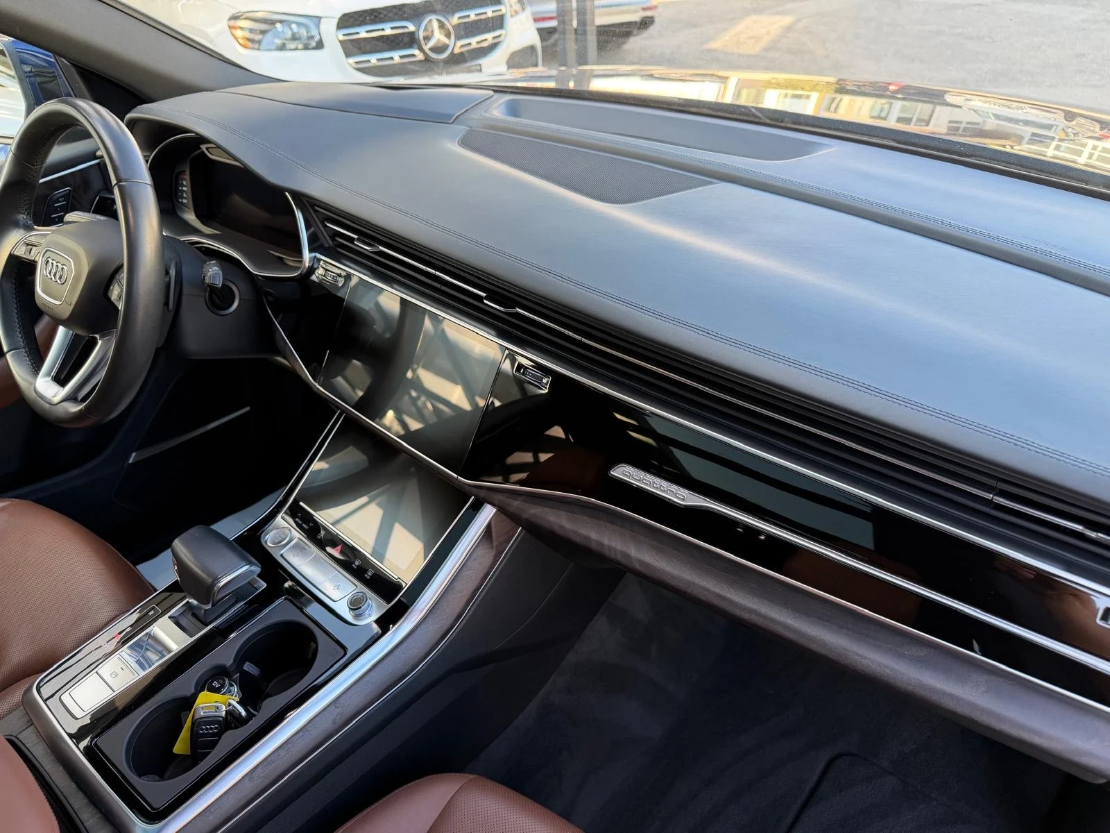 Audi Q8 55TFSI Technik S-Line Quattro, снимка 11 - Автомобили и джипове - 55243846