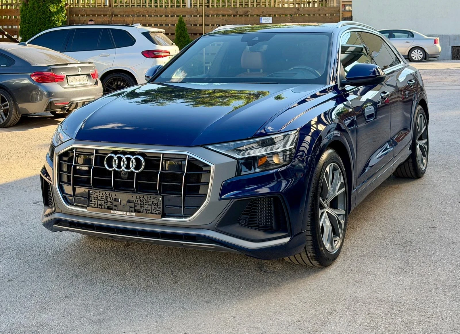 Audi Q8 55TFSI Technik S-Line Quattro, снимка 2 - Автомобили и джипове - 55243846