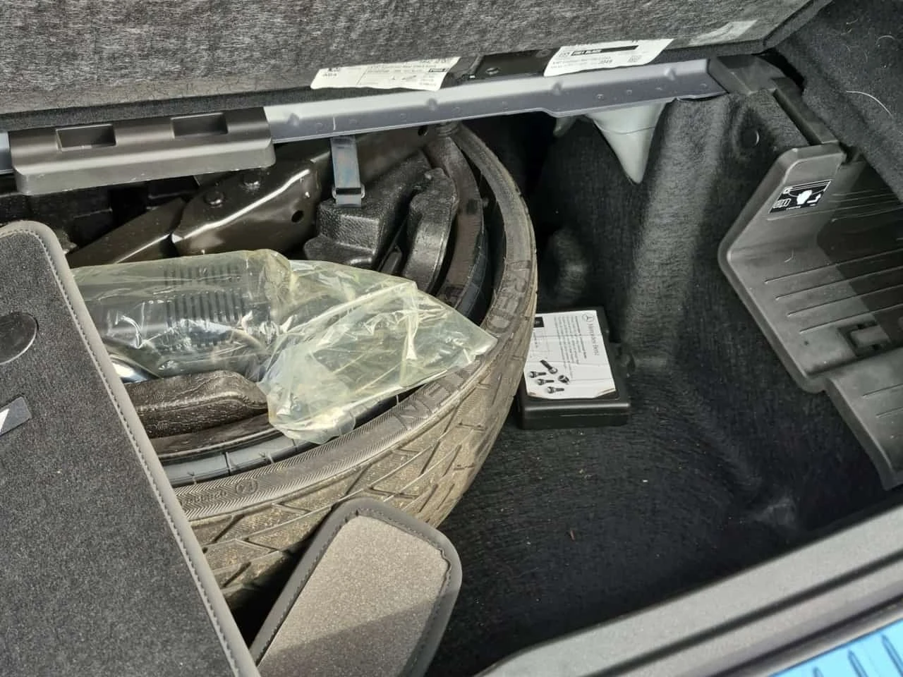 Mercedes-Benz GLS 450 * AMG Line * CARFAX * , снимка 15 - Автомобили и джипове - 55784424