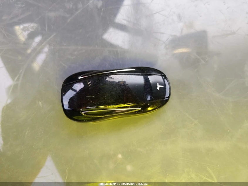Tesla Model X 100D/75D/90D | Mobile.bg � ����������� 11