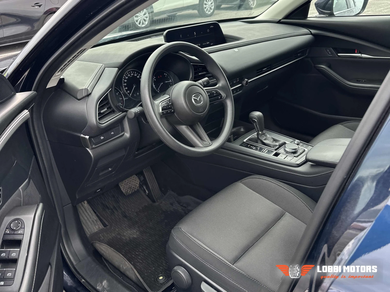 Mazda CX-30, снимка 11 - Автомобили и джипове - 56113537