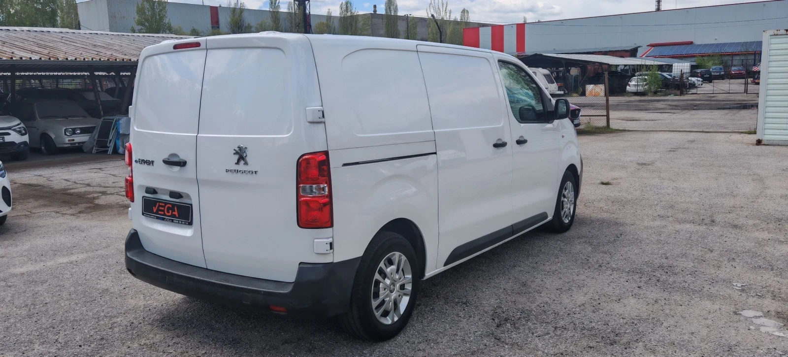 Peugeot Expert Electric 75kw, снимка 5 - Бусове и автобуси - 54419721