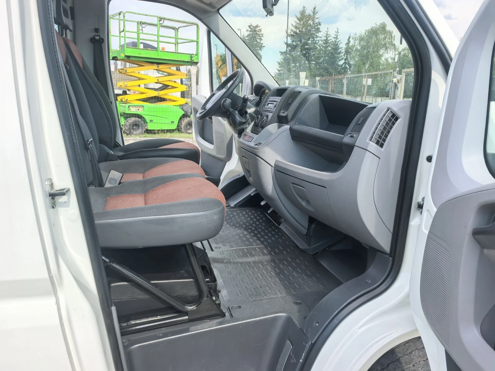 Fiat Ducato 2.3MJT-76000km!!!!, снимка 10 - Бусове и автобуси - 55062153