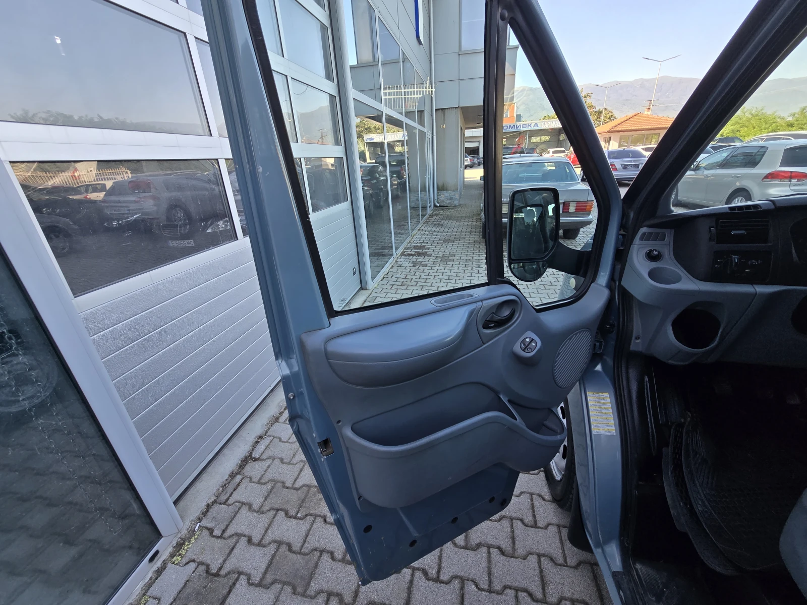 Ford Transit 6+ 1!!Климатик* 6-скорости!!, снимка 6 - Бусове и автобуси - 55253488