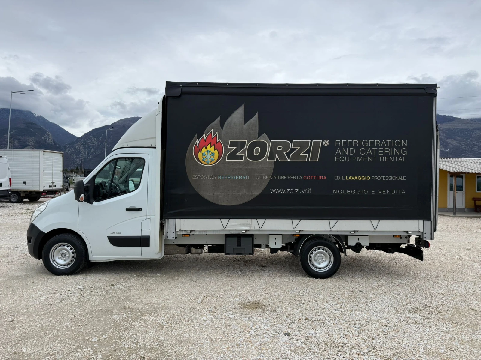 Renault Master 2.3 163кс. EURO6 ПАДАЩ БОРД, снимка 8 - Бусове и автобуси - 55729958