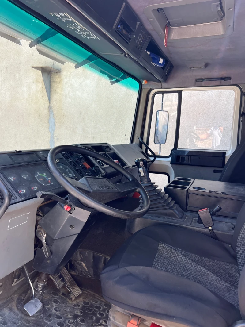 Volvo Fl Самосвал 10т, снимка 5 - Камиони - 52925134