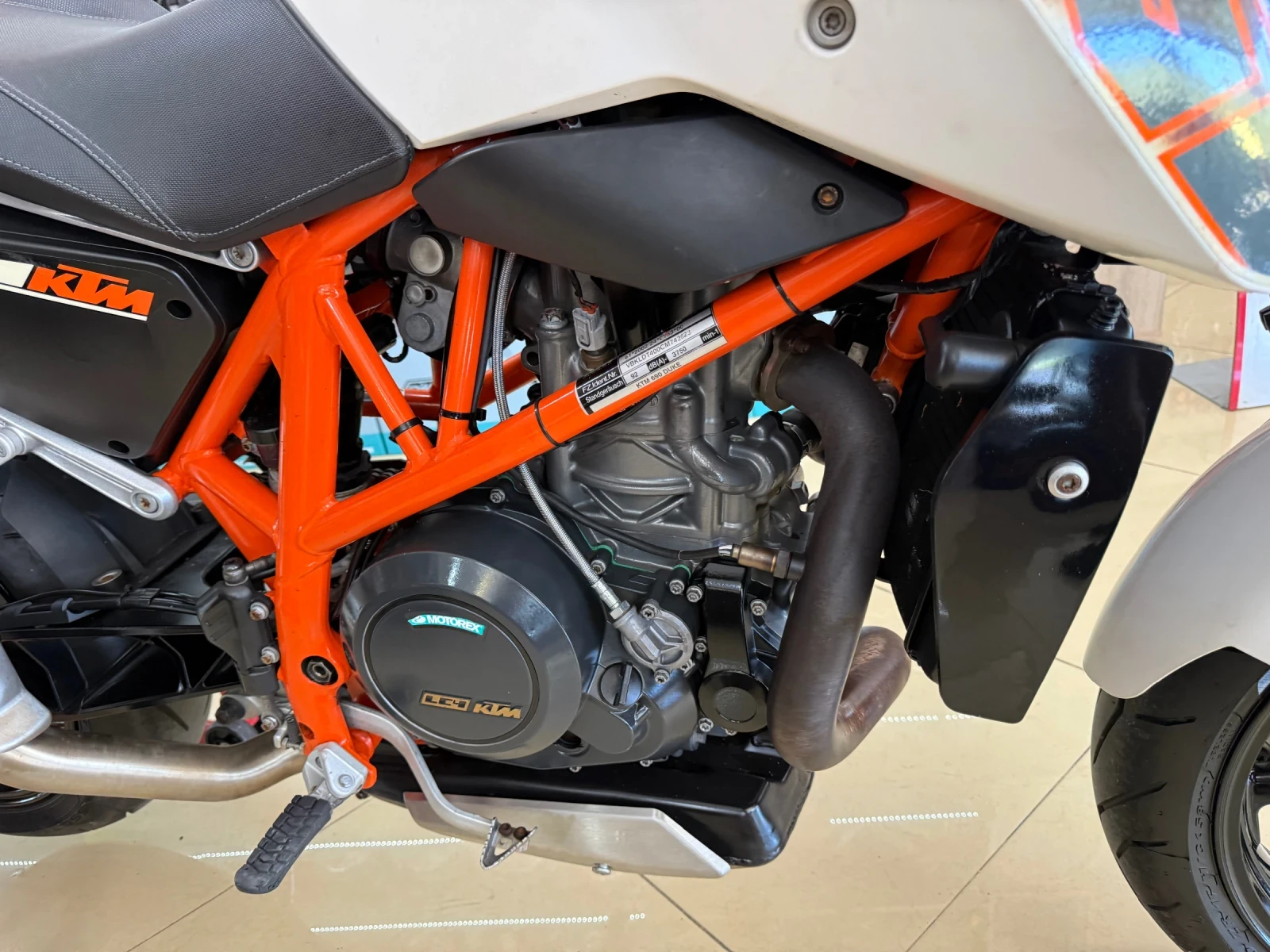 Ktm Duke DUKE 690 - изображение 4