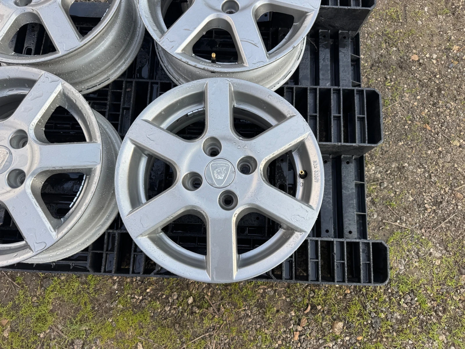 Джанти за Toyota Yaris, снимка 4 - Гуми и джанти - 53750023