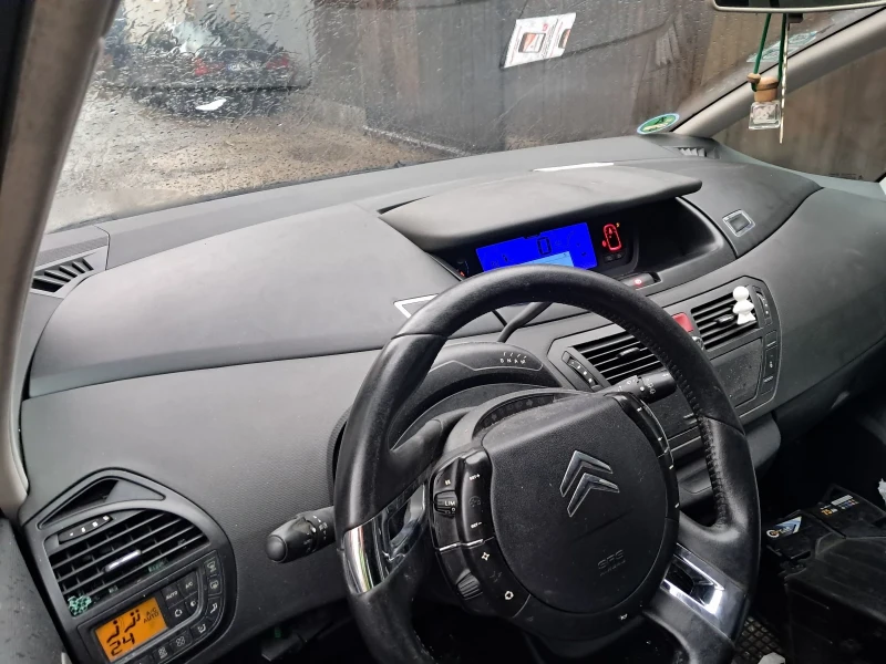 Citroen C4 Picasso 1.6 HDI , снимка 6 - Автомобили и джипове - 48297561