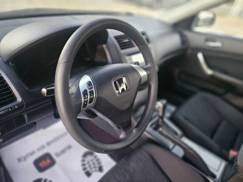 Honda Accord 2.0/LUXURY/АВТОМАТ/БЕЗ РЪЖДА, снимка 8 - Автомобили и джипове - 49117917